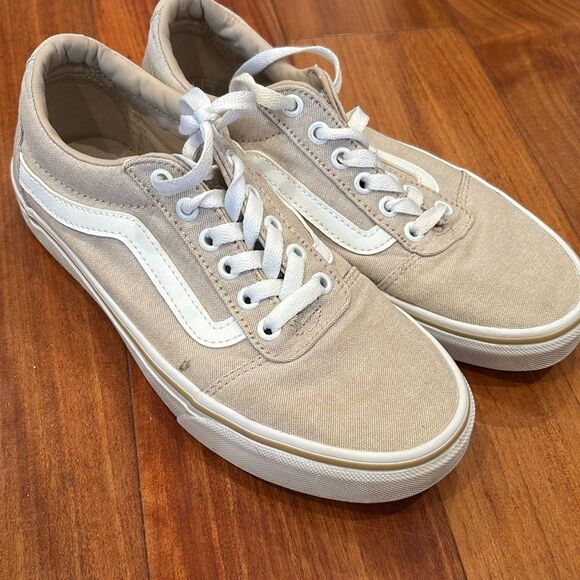 Vans Shoes - Vans Old Skool Tan Canvas Sneakers Women’s Size 8 Beige Skate Shoes